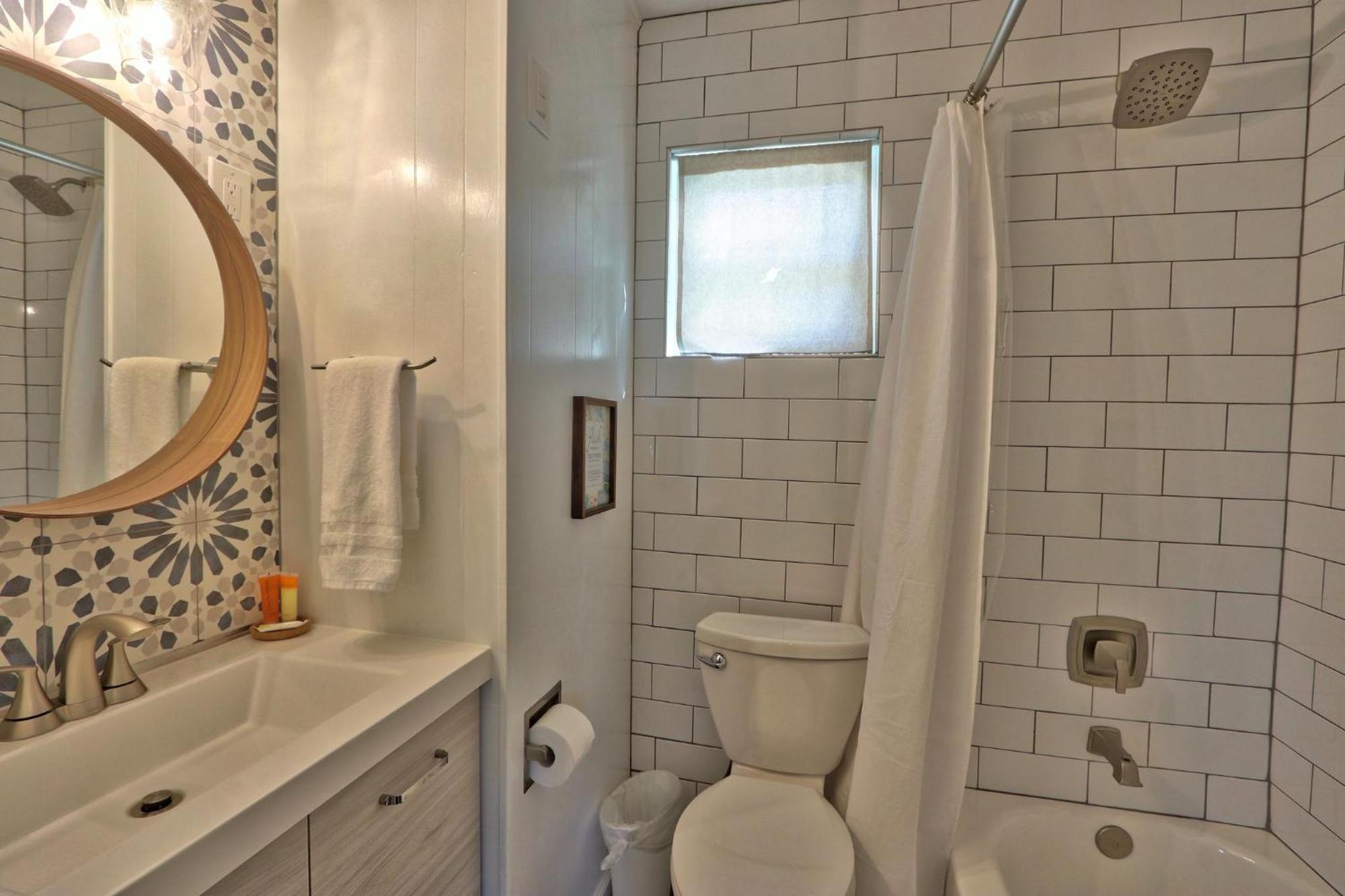 Millie'S Cottages Unit 2 - Annie Canyon Lake Luaran gambar